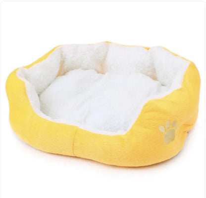Cozy Fleece Pet Bed